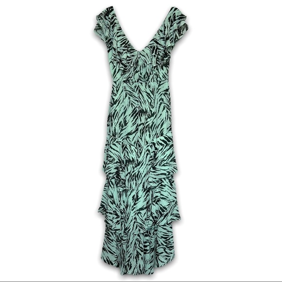 NEW WAYF Maxi Dress Ruffle Tier Flutter Sleeve Animal Print Summer Wedding Sz XS - Picture 6 of 9